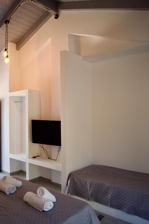 Throisma Studios With Private Pool & Parking Asos Zewnętrze zdjęcie